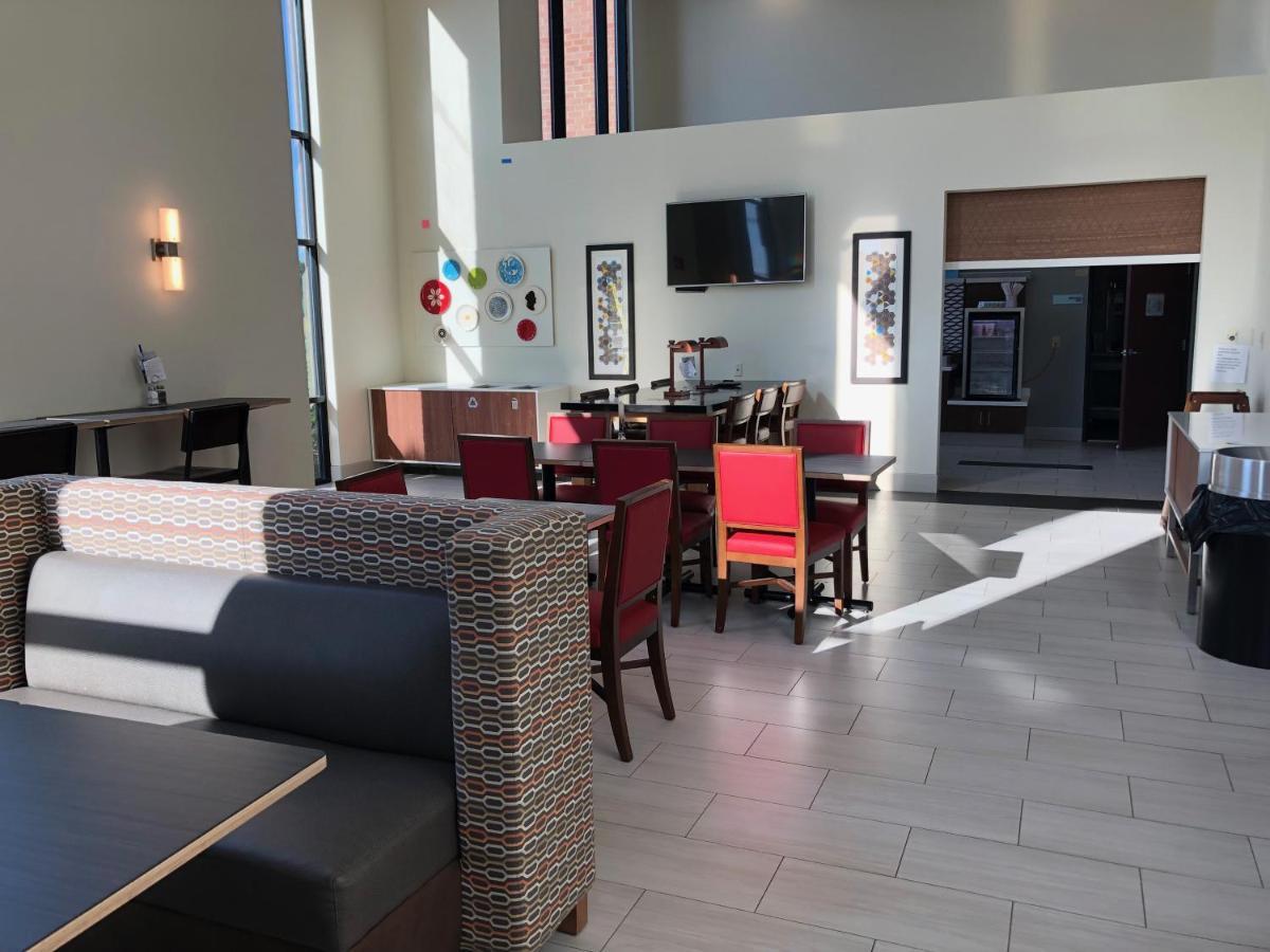 Holiday Inn Express Hotel & Suites Franklin By Ihg Ngoại thất bức ảnh