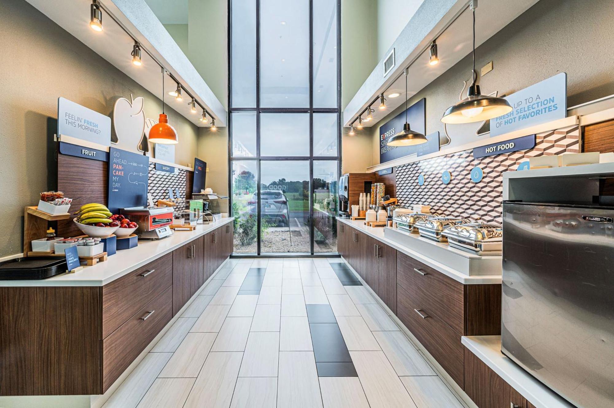 Holiday Inn Express Hotel & Suites Franklin By Ihg Ngoại thất bức ảnh
